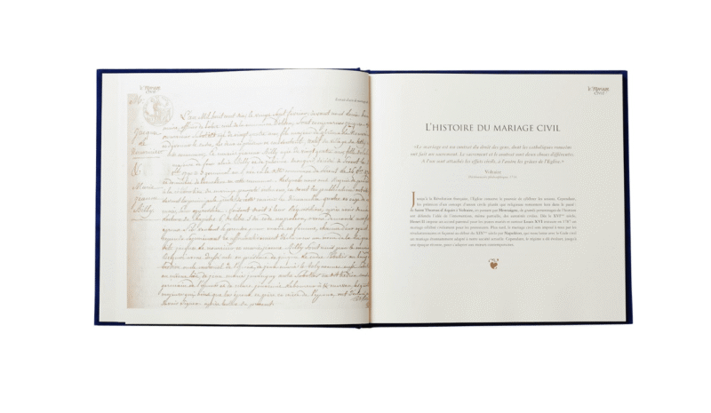 Le Livre de Notre Mariage avec jaquette simili-cuir