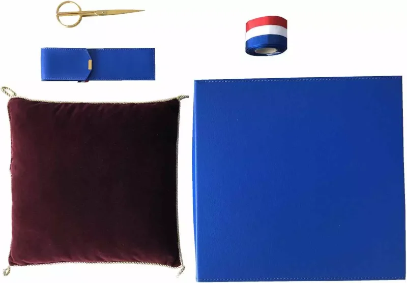 Kit inauguration - coussin velours grenat