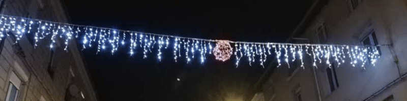 stalactite traversee de rue illumination
